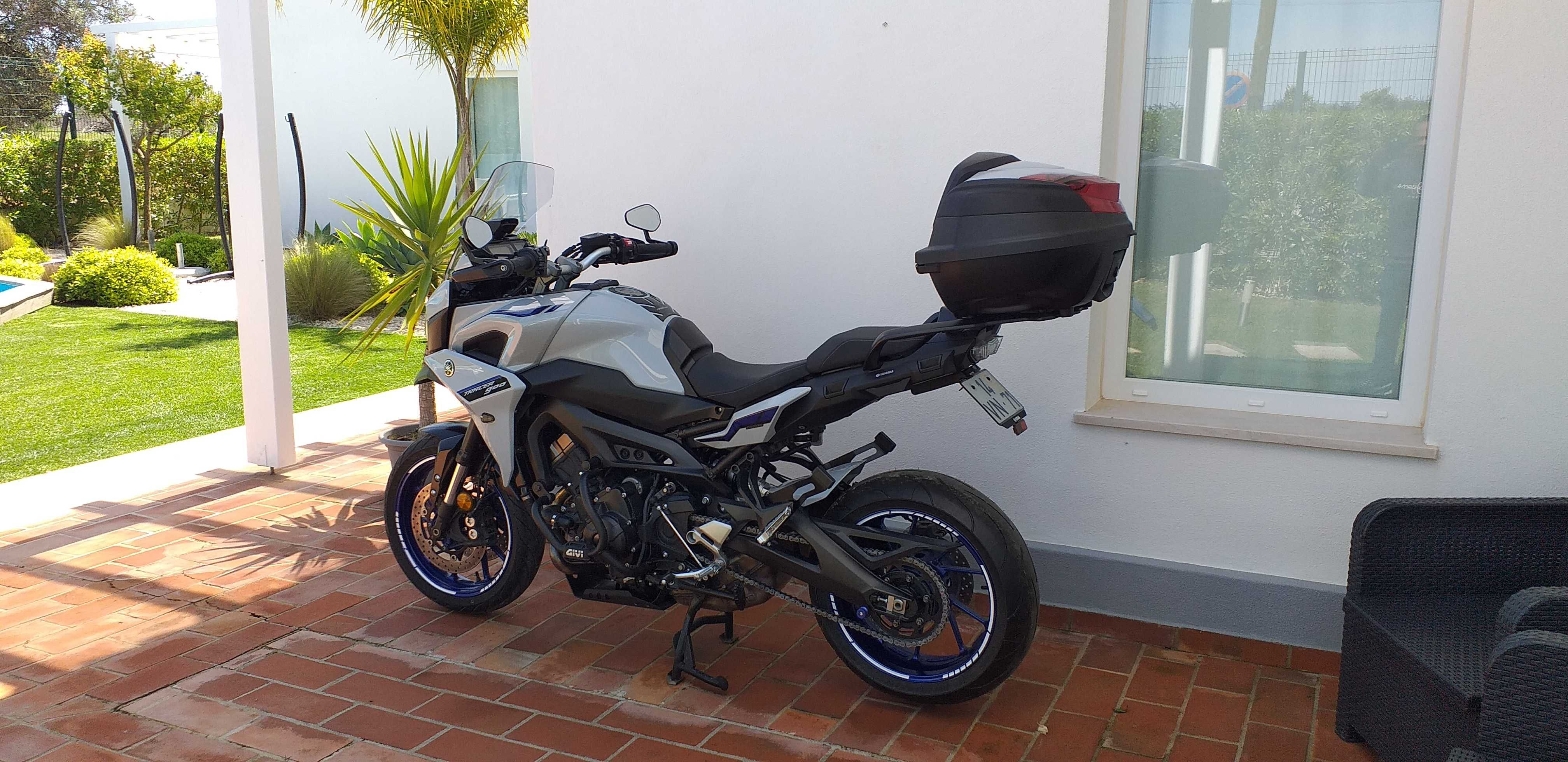 Tracer 900 muitos extras 3 malas apenas 8750km (modelo corrigido)