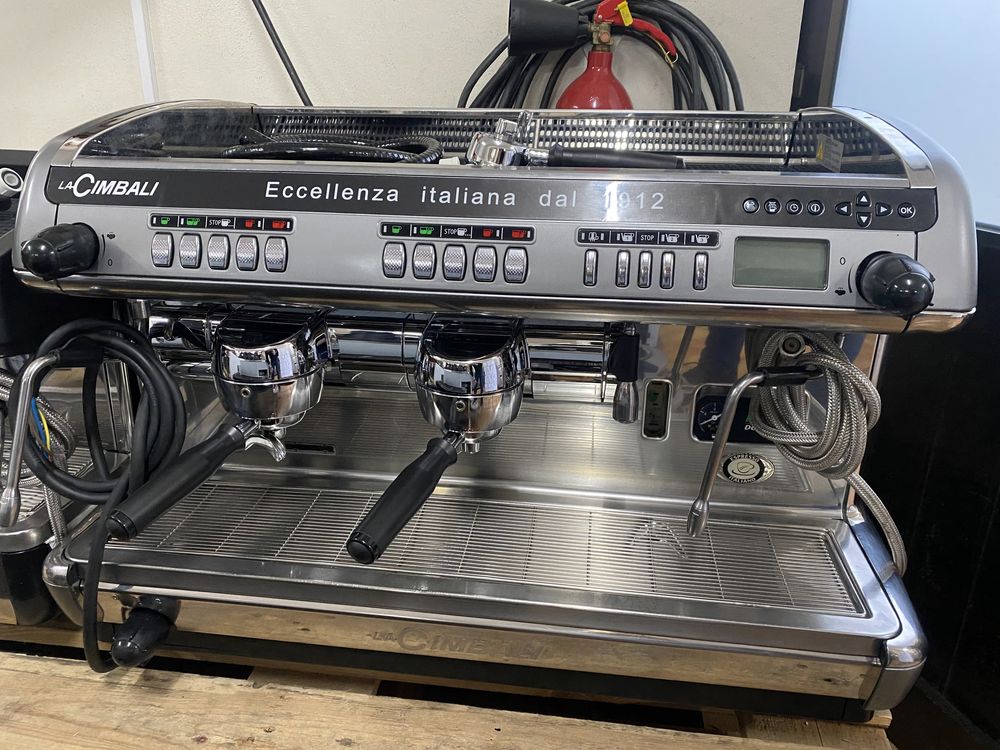 Maquina de café la cimbal M39 fazemos instalação