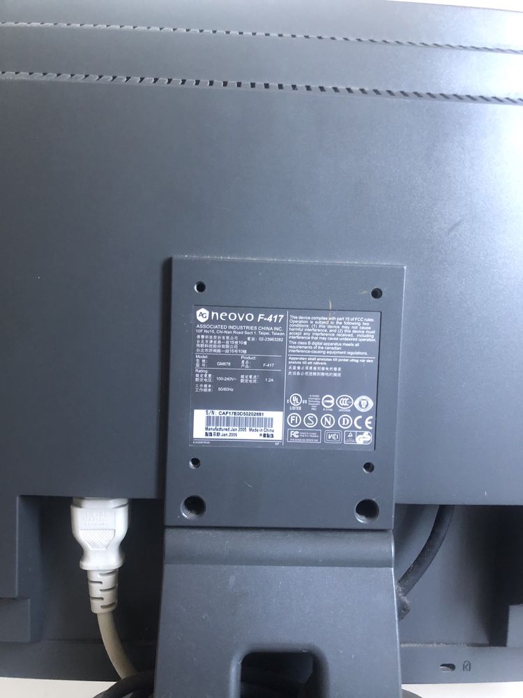 Monitor F-417 Neovo