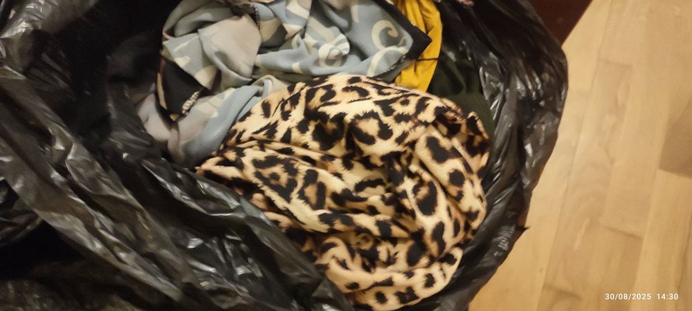 Roupa de Senhora,  usada diversa