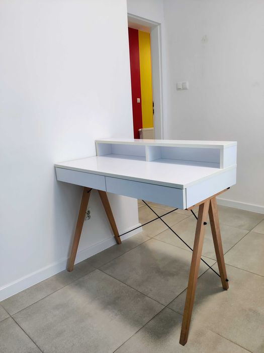 Sprzedam białe biurko Minko 100cm