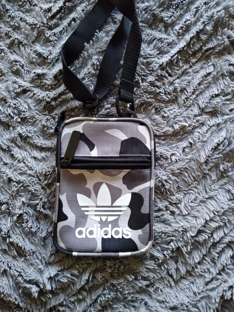 Shoulder bag Adidas, torba sportowa