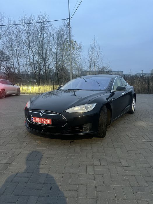 Tesla s 2015 70D