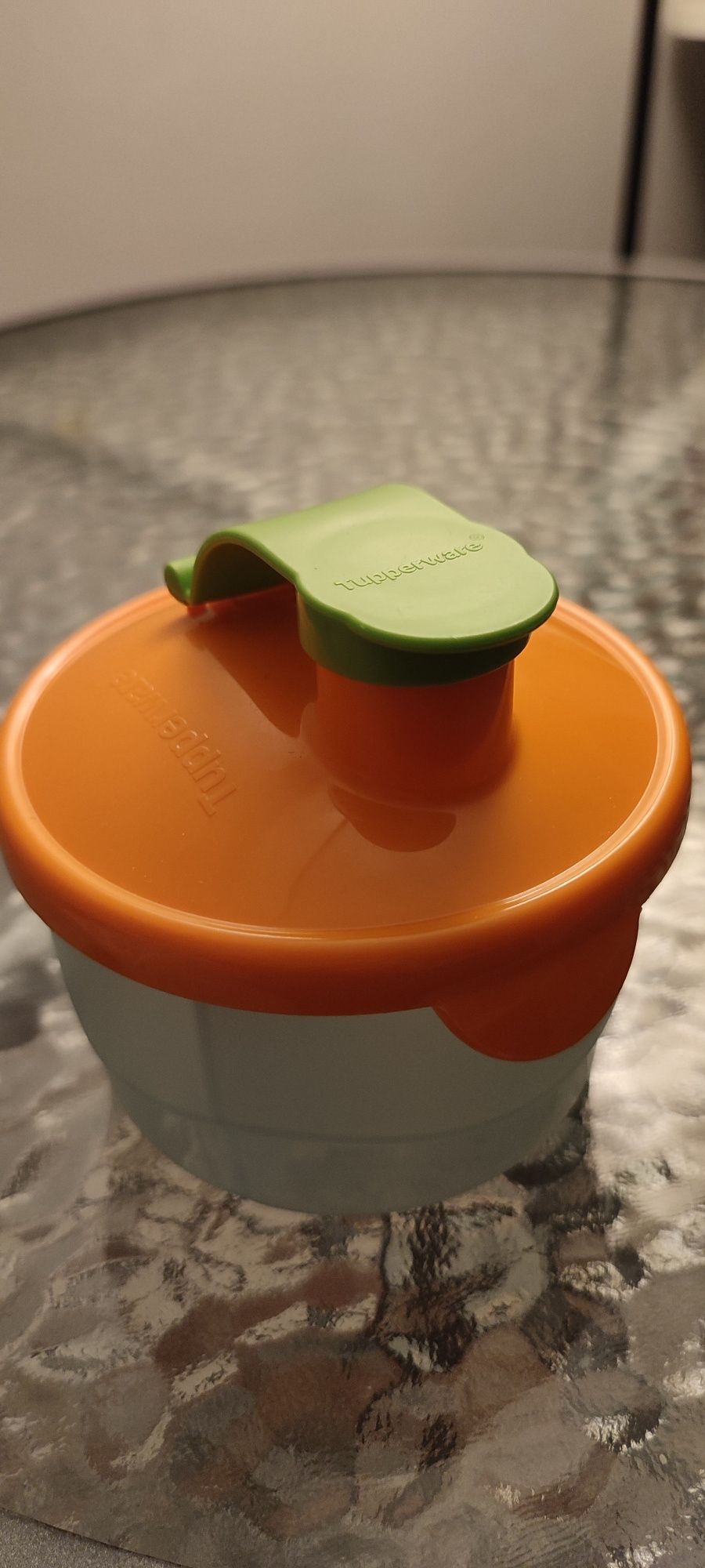 Pojemnik na mleko modyfikowane Tuptusie dozownik Tupperware dla dzieci