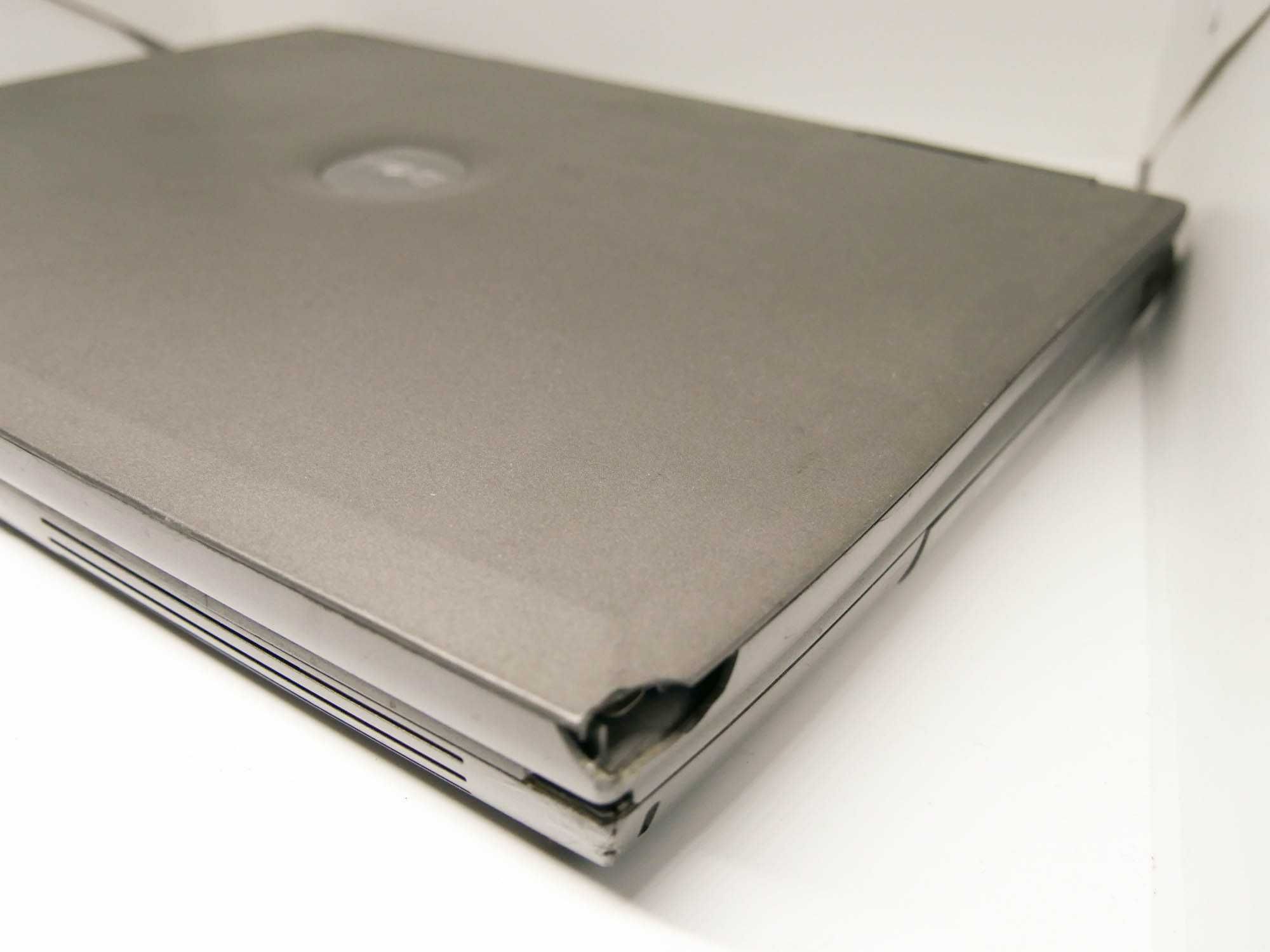 Laptop DELL Latitude D800 opcja paczki / osobisty odbior