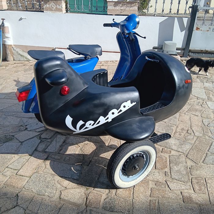 Sidecar vespa sprint