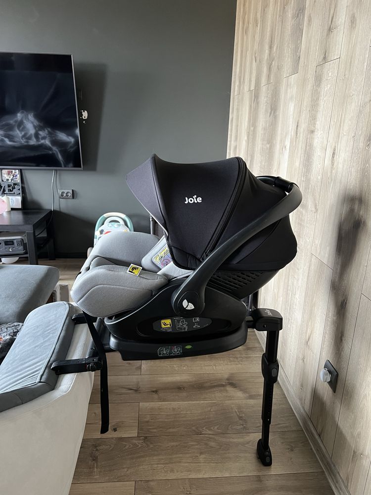 Автокрісло Joie i-level i- size з базою Isofix