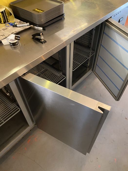 Mesa refrigerada 3 portas