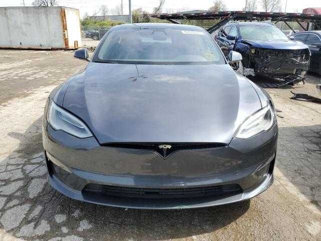 Tesla Model S 2021 *