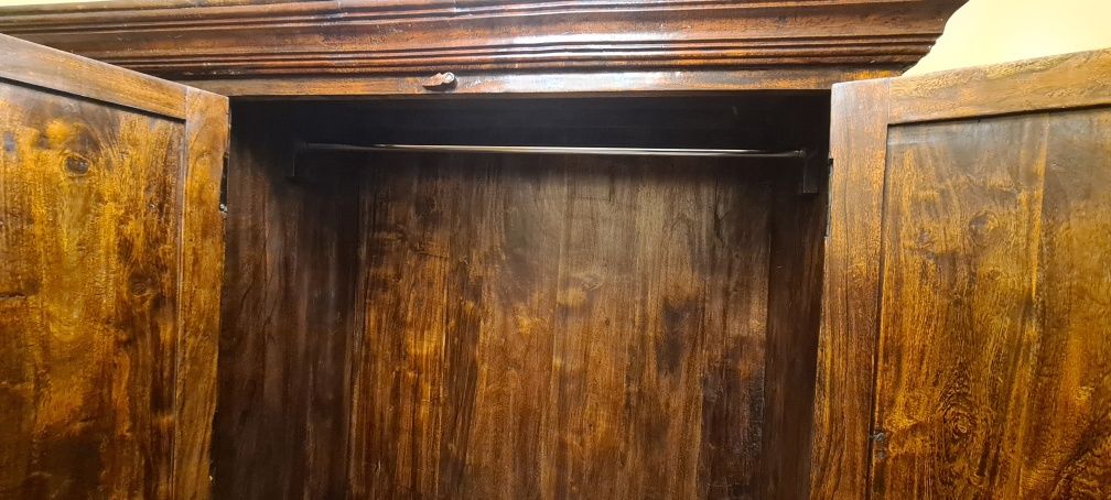 Szafa drewniana (3 drzwiowa) Lite Drewno