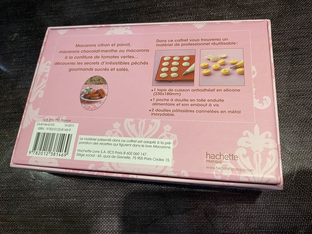 Cofret com receitas e kit de macarons