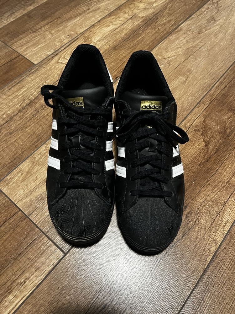 Adidas superstar