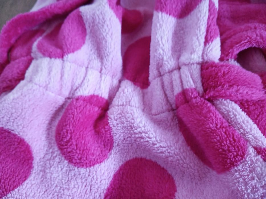 Szlafrok z kapturem dla dziewczynki 68/74 cm