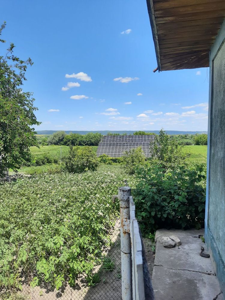 Продам дім земля с.Митків.