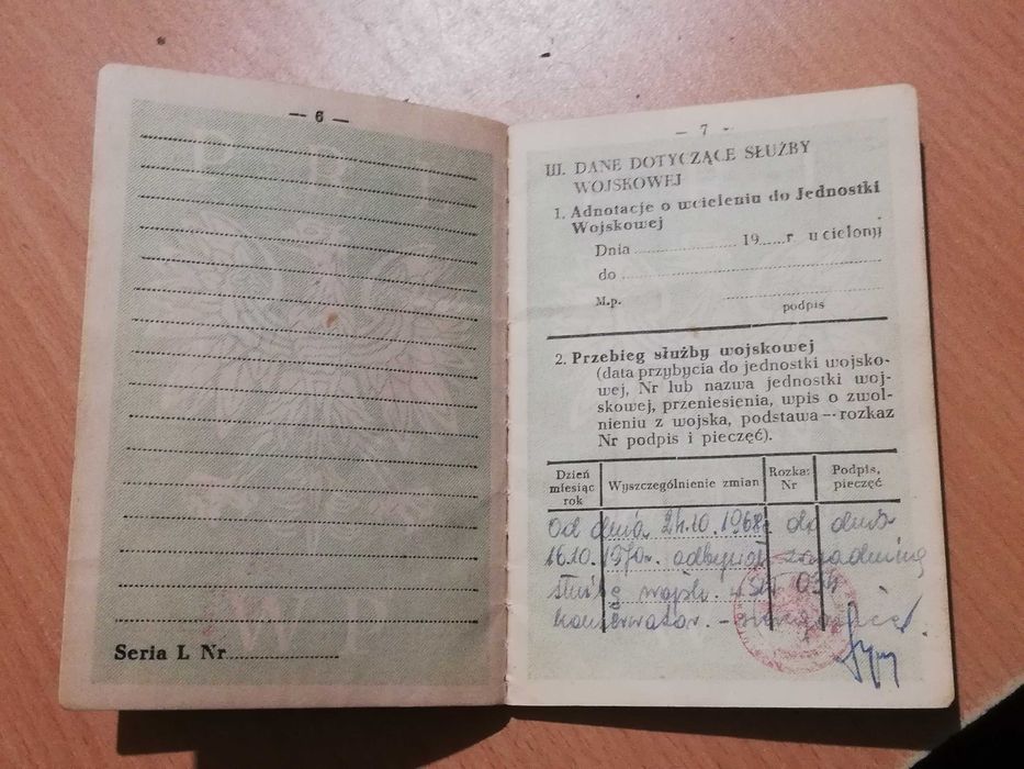 Stara książeczka wojskowa PRL 1972 rok