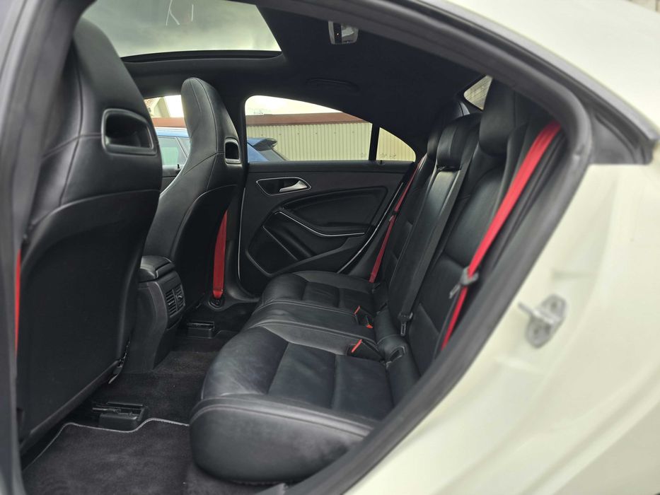 MERCEDES-BENZ CLA 220 AMG 170CV "FULL EXTRAS" "7G-TRONIC"
