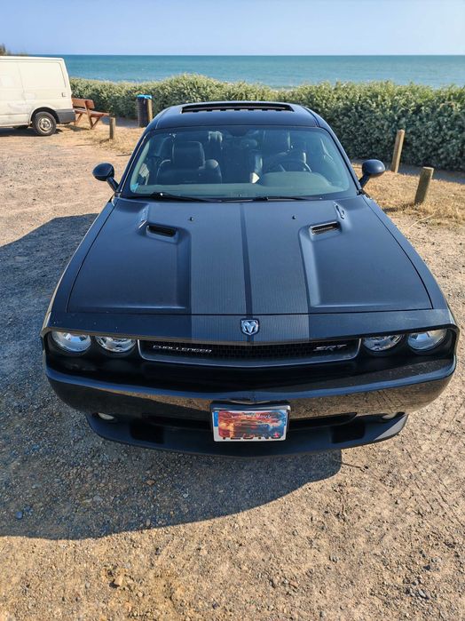 Dodge Challenger SRT8