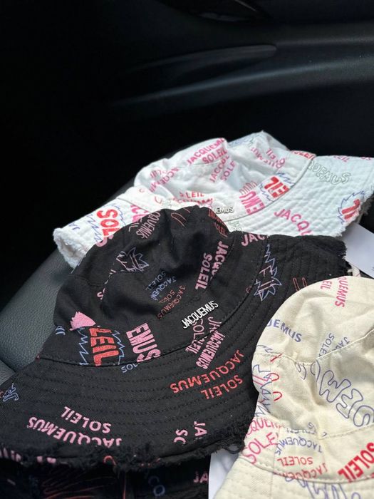 JACQUEMUS
Дуже стильова панама