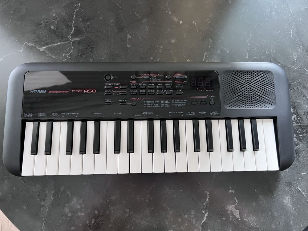 Yamaha PSS-A50 - Wysokiej jakości mini klawiatura