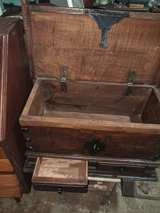 Pequeno baú  madeira de matazana