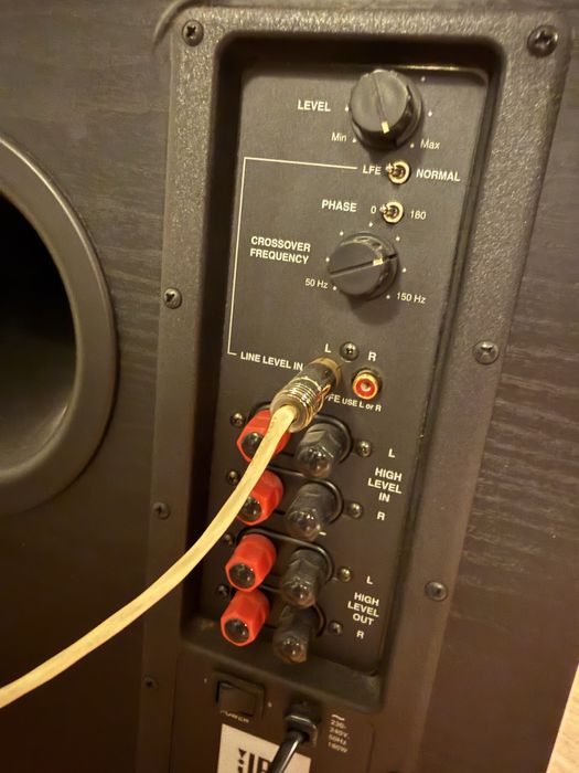 Сабвуфер JBL PowerBass PB10 Канада