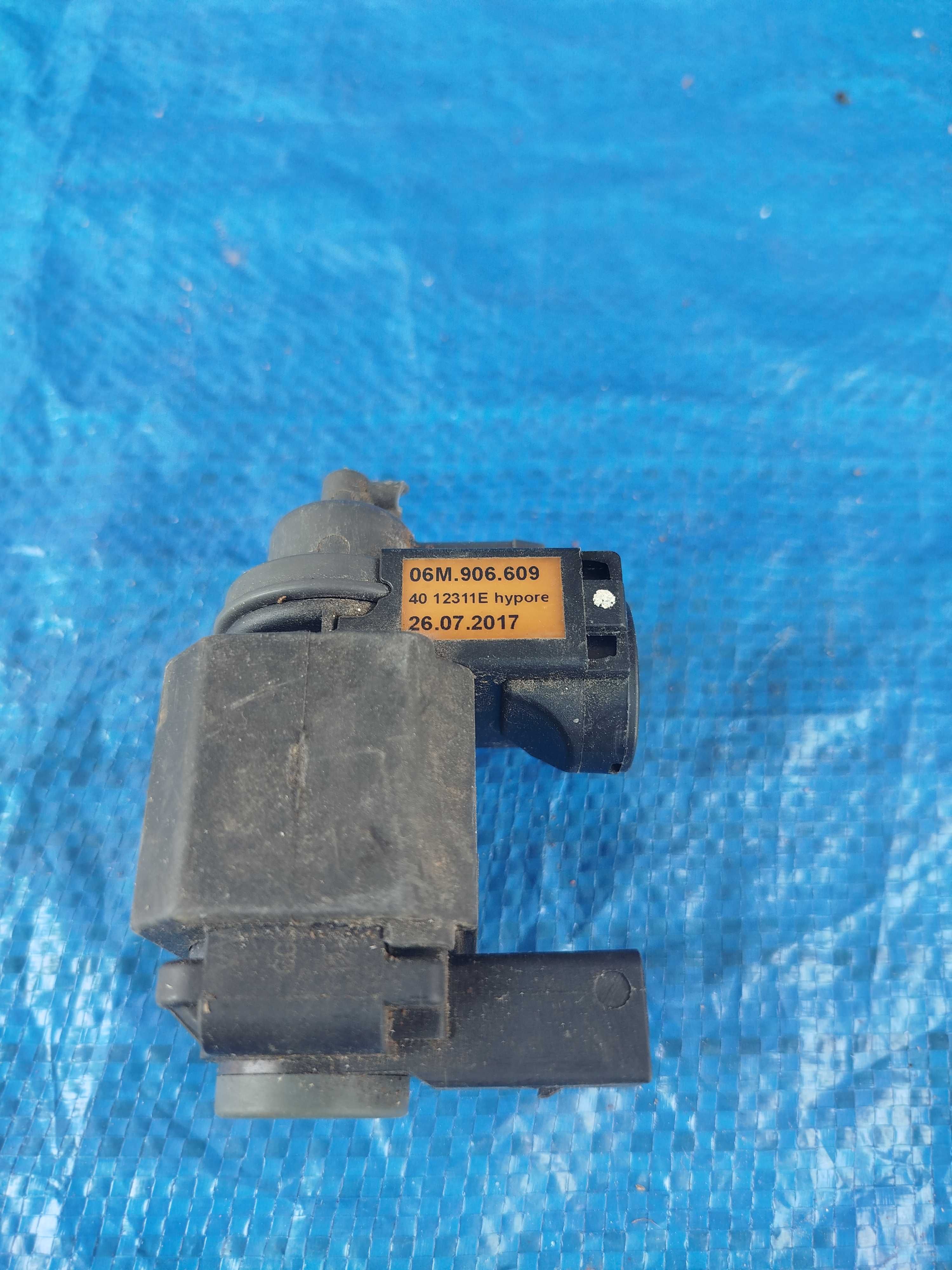 Клапан вакуумний VAG 06M906609 Audi Q5, A4