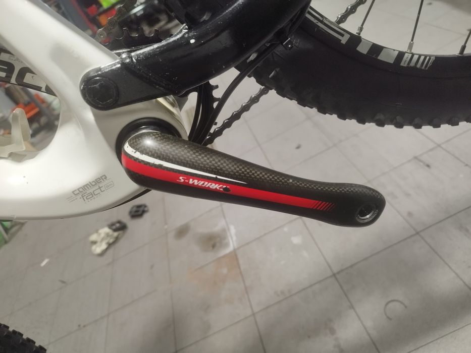 Bicicleta specialized carbono suspensão total