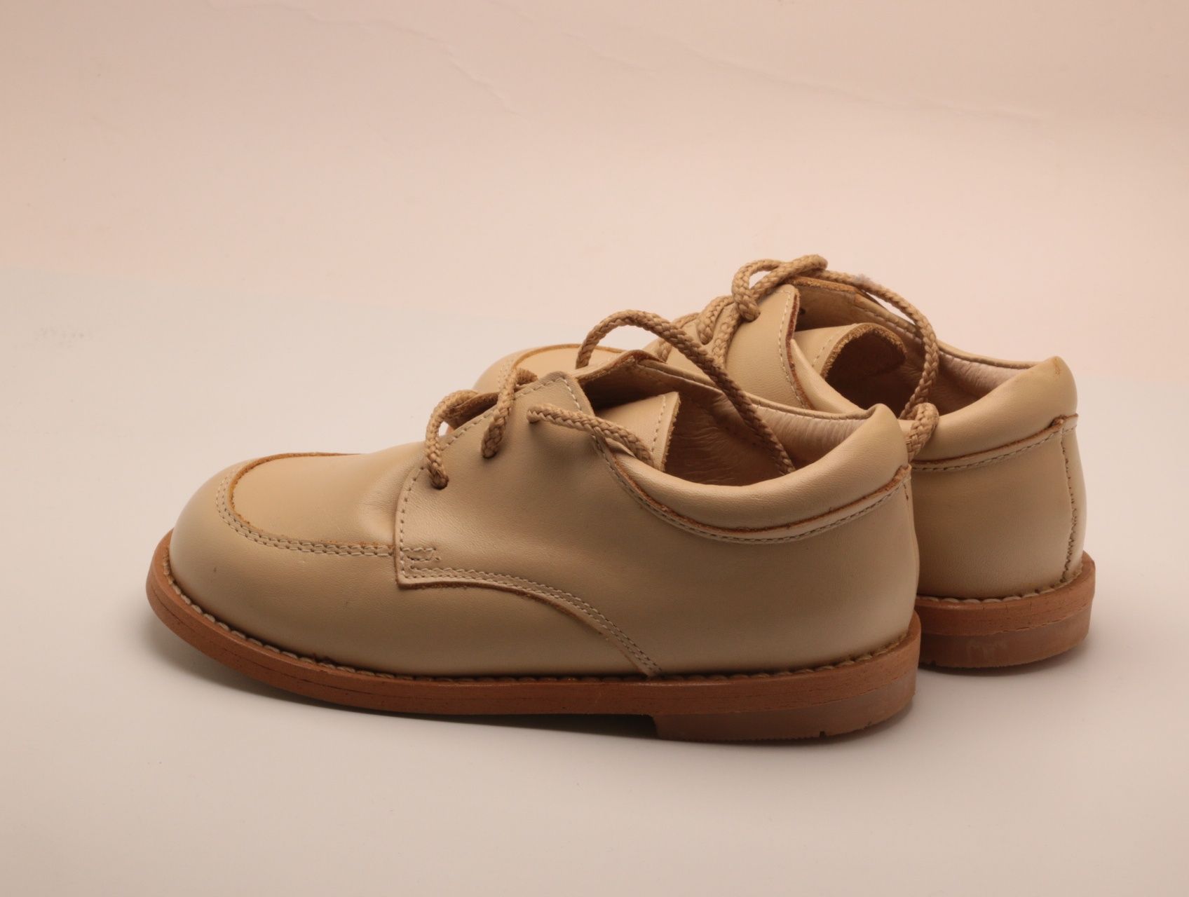 Sapatos de cerimónia em pele