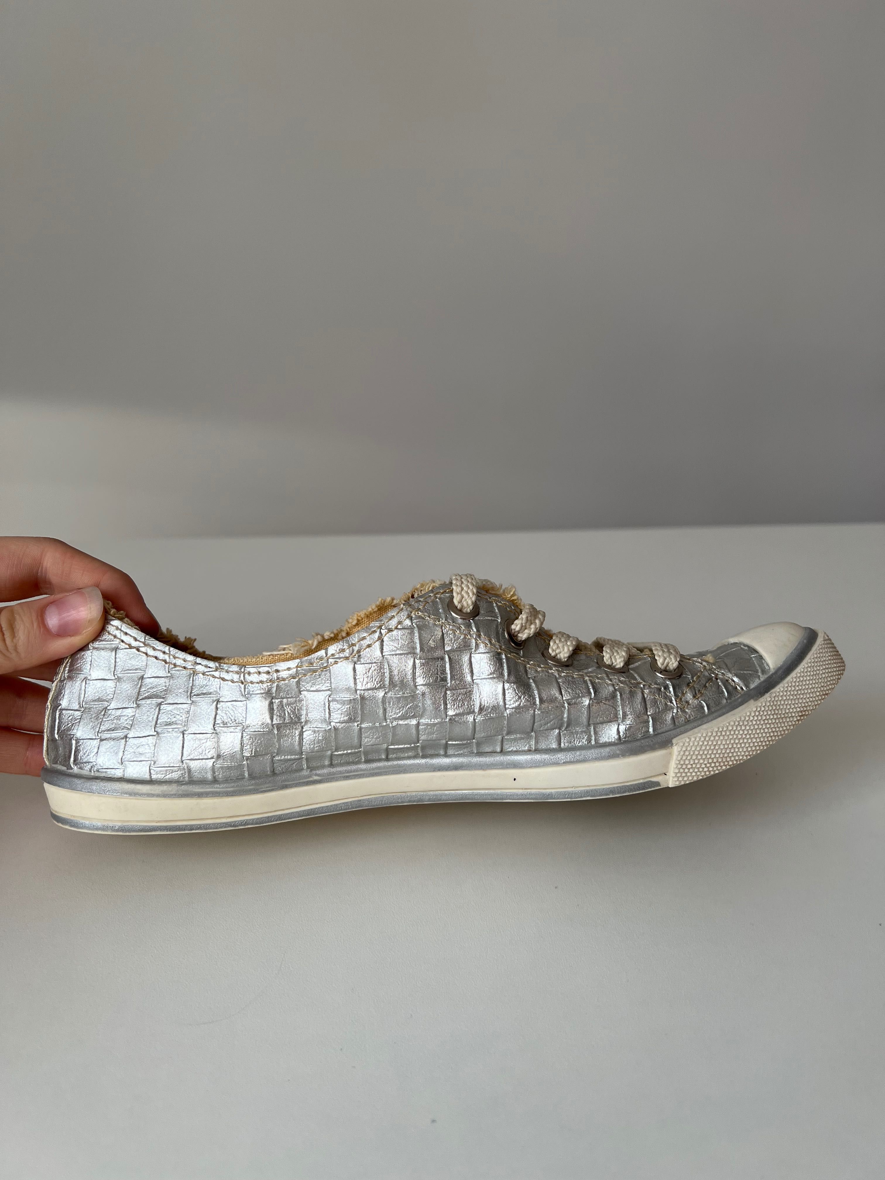 Srebrne buty trampki rozmiar 37