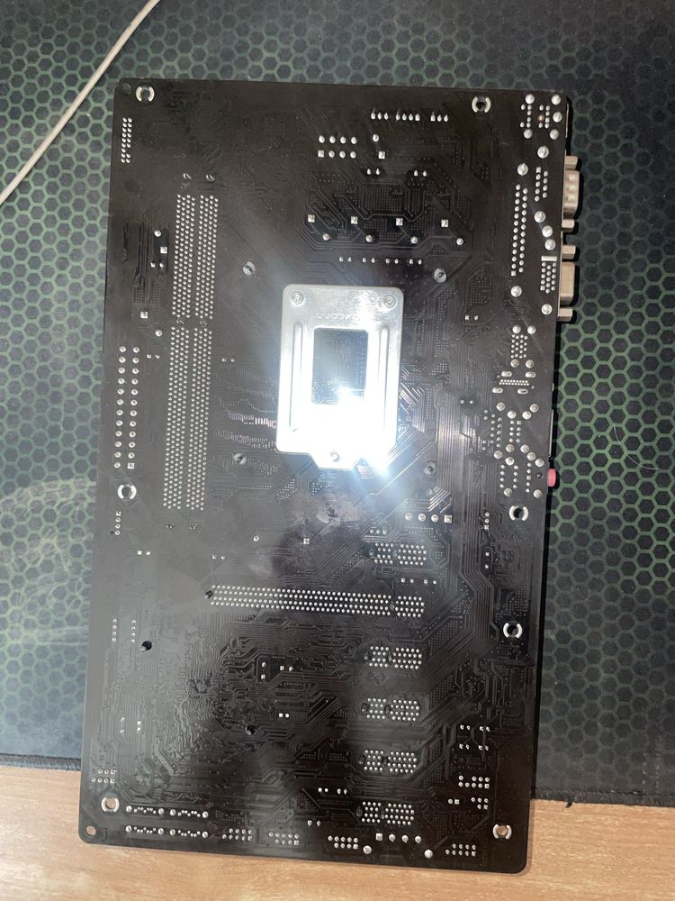 Под ремонт или запчасти AsRock H81 Pro BTC
