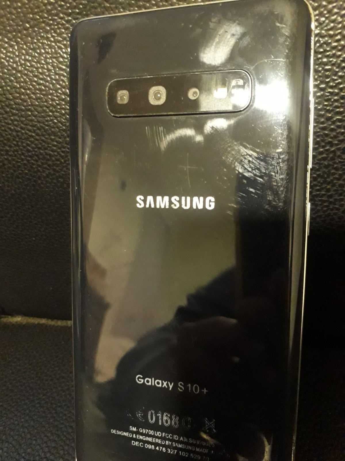 Продам телефон Samsung s10+