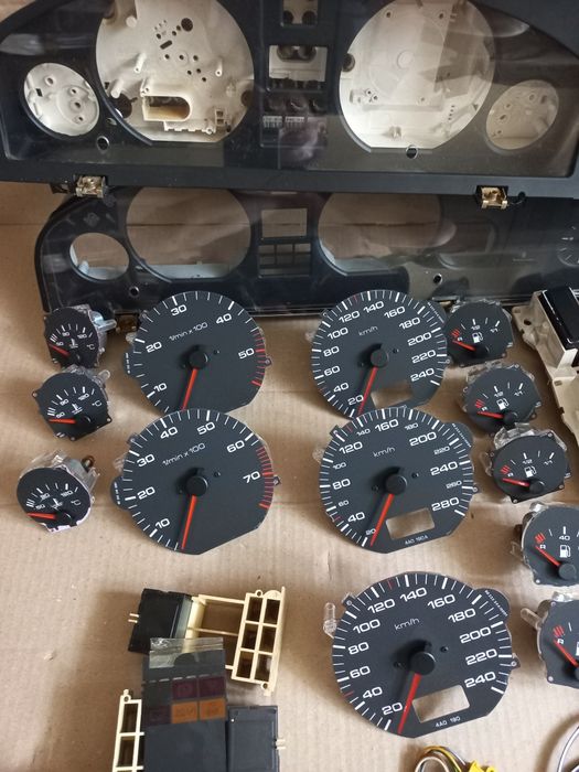 Панель приборов запчасти ауди 100,А6с4