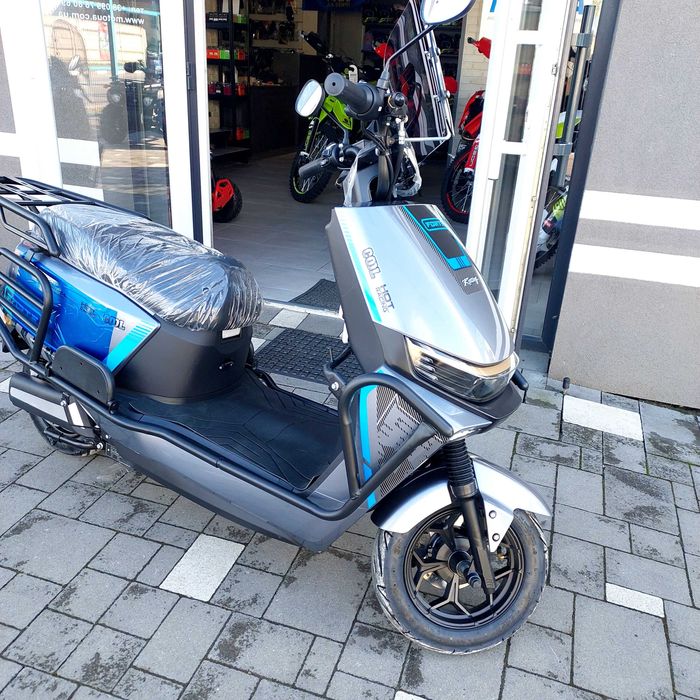Електроскутер FORTE R2 2800W 72V/30Ah швид.70 км, літійєва, доставка