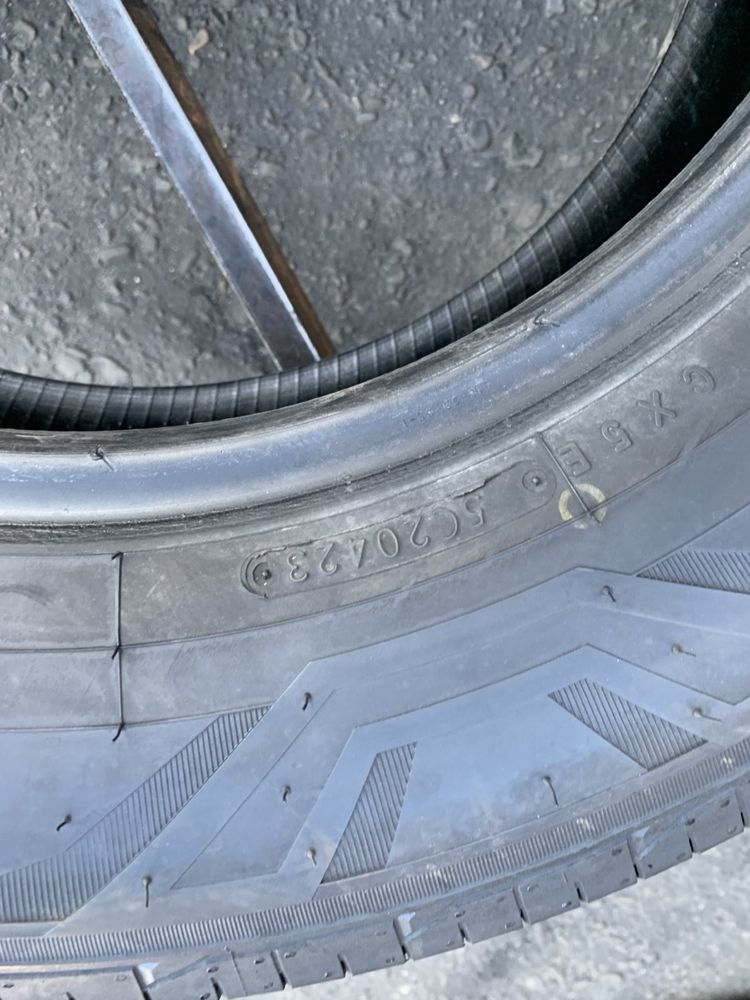 Шини 205/75 R16C Toyo літо 2023 рік 6,5 мм