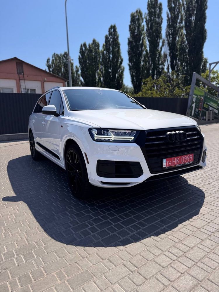 Audi Q7 2017 рік 2.0 бензин 4х4