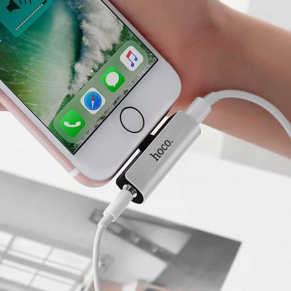 Переходник для IPhone на Audio Lightning для наушников и зарядки Hoco