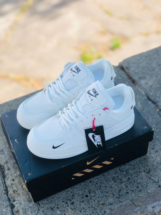 Мужские кроссовки Nike Air Force Белые кожаные кросовки Найк