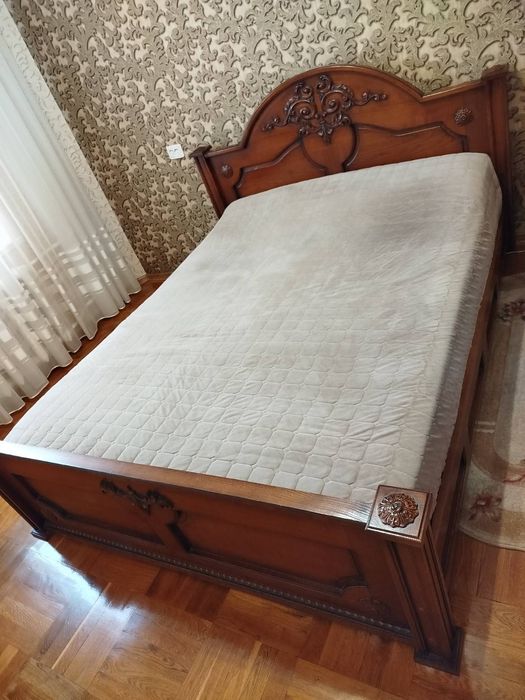 Ліжко двоспальне