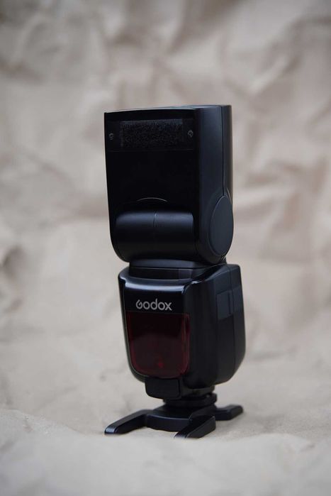 спалах Godox TT600