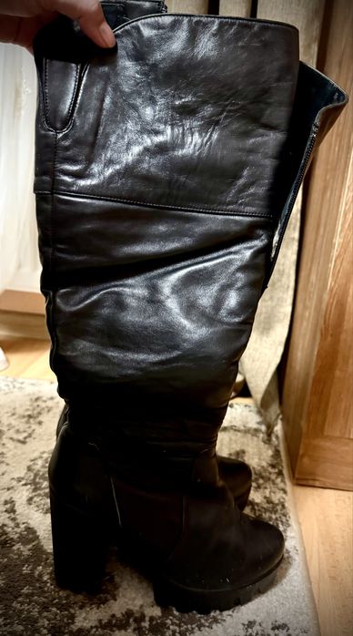 Чоботи жіночі, 24 - 24,5 см встілка (приблизно 37 р)