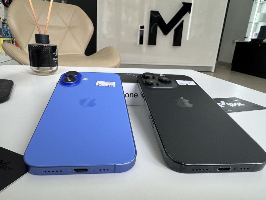 iPhone 16 256Gb Ultramarine, 16 Pro 256Gb Black Titanium Фізична Сім