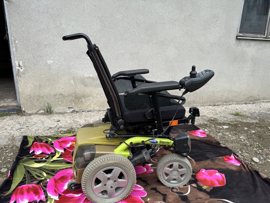 Wózek dla osoby niepełnosprawnej NVACARE STORM 3