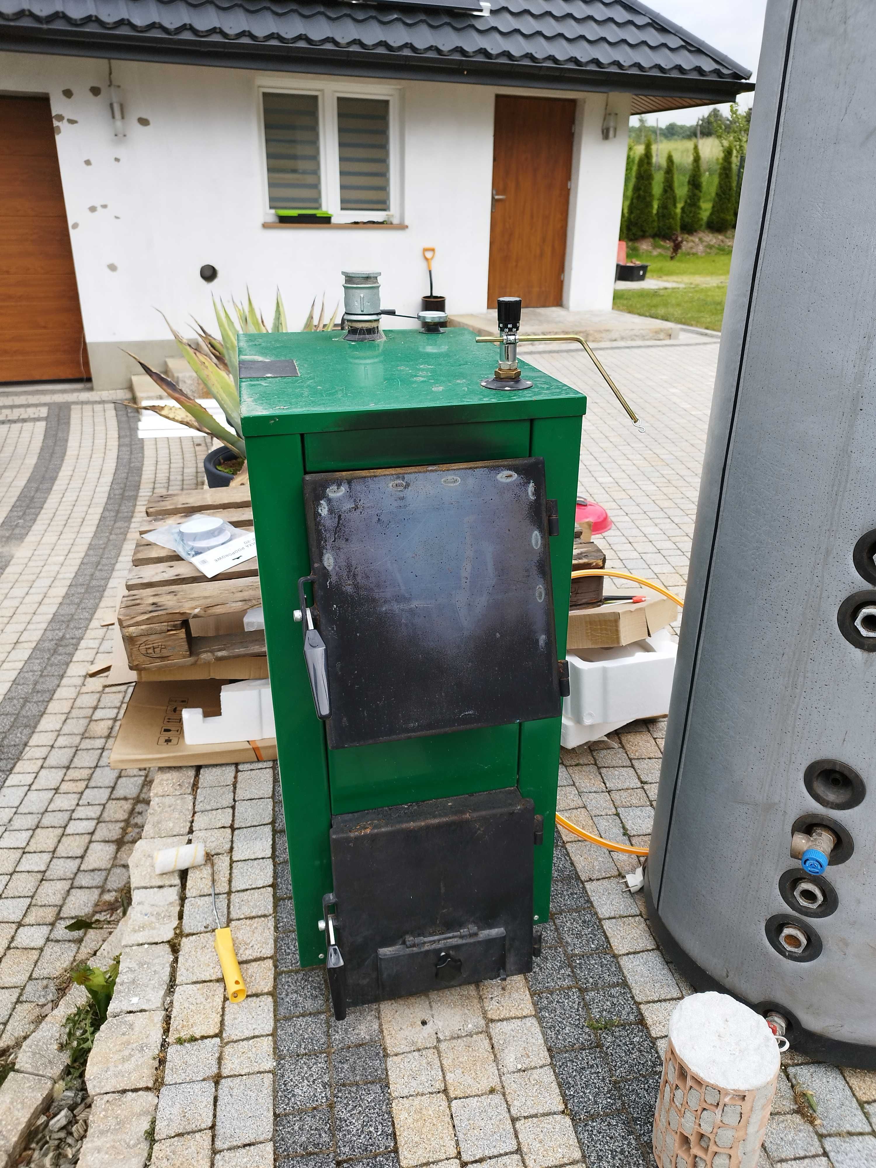 Kocioł na paliwo stałe drewno, węgie, brykiet 29 KW