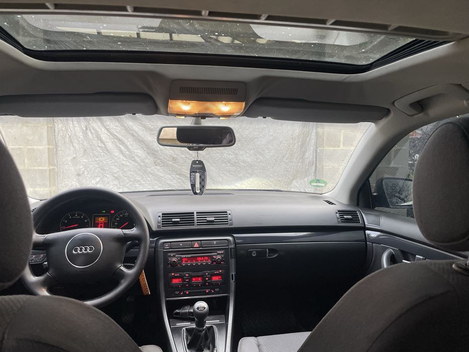 Продам Ауді А4(В6)