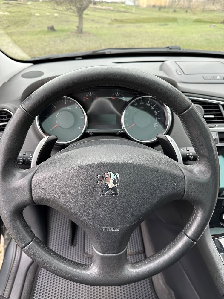 Peugeot 5008 2013