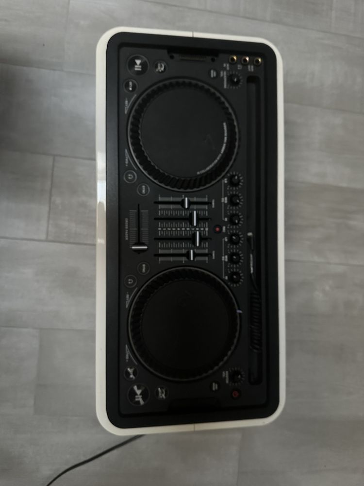 Mesa mistura Coluna M1X-DJ Armin Van Bureen Dj