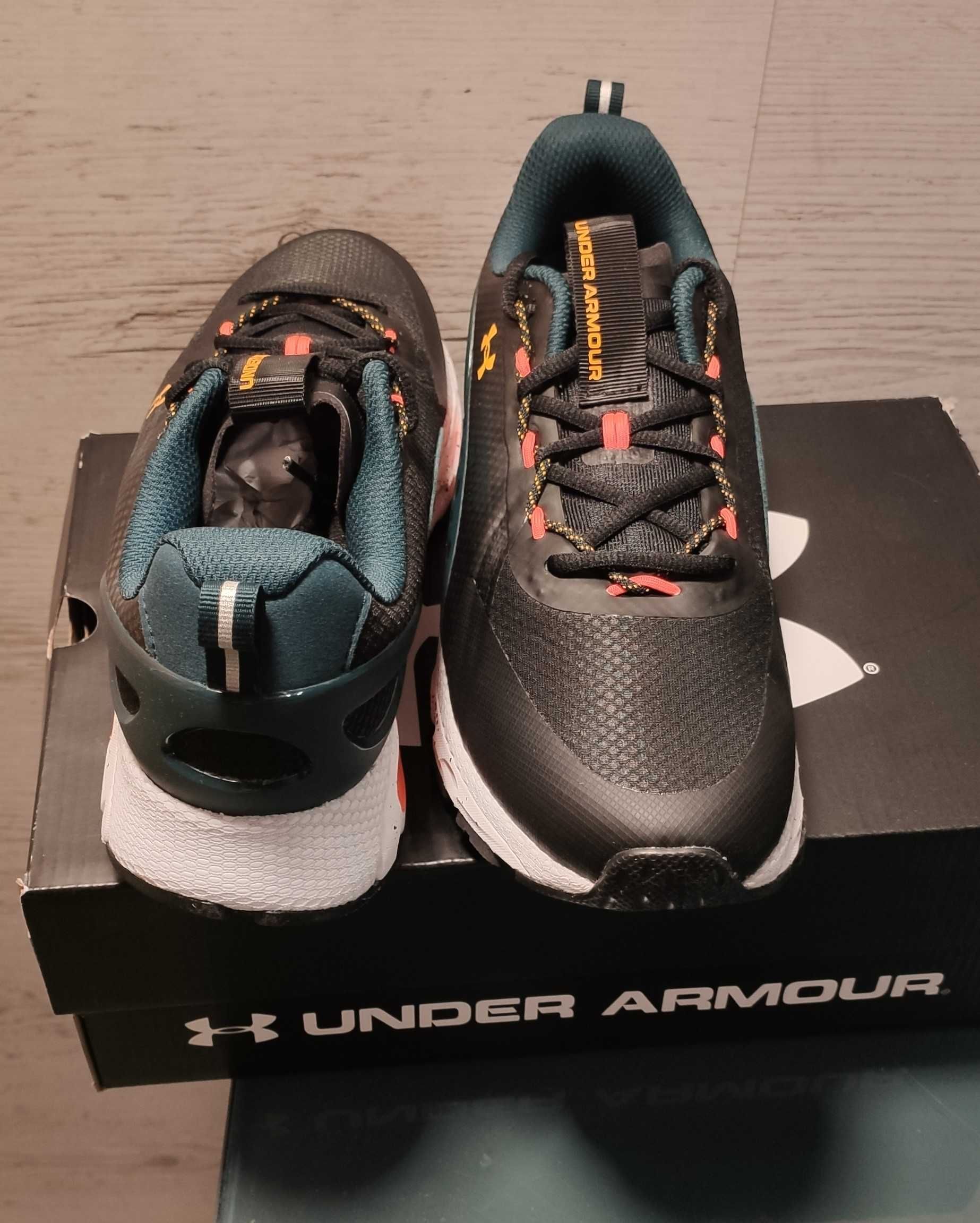 Кросівки under armour hovr оригінал
