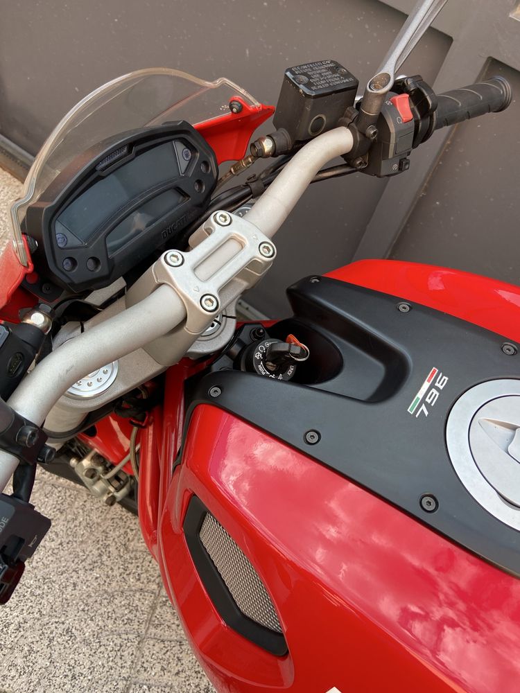 Ducati Monster 796