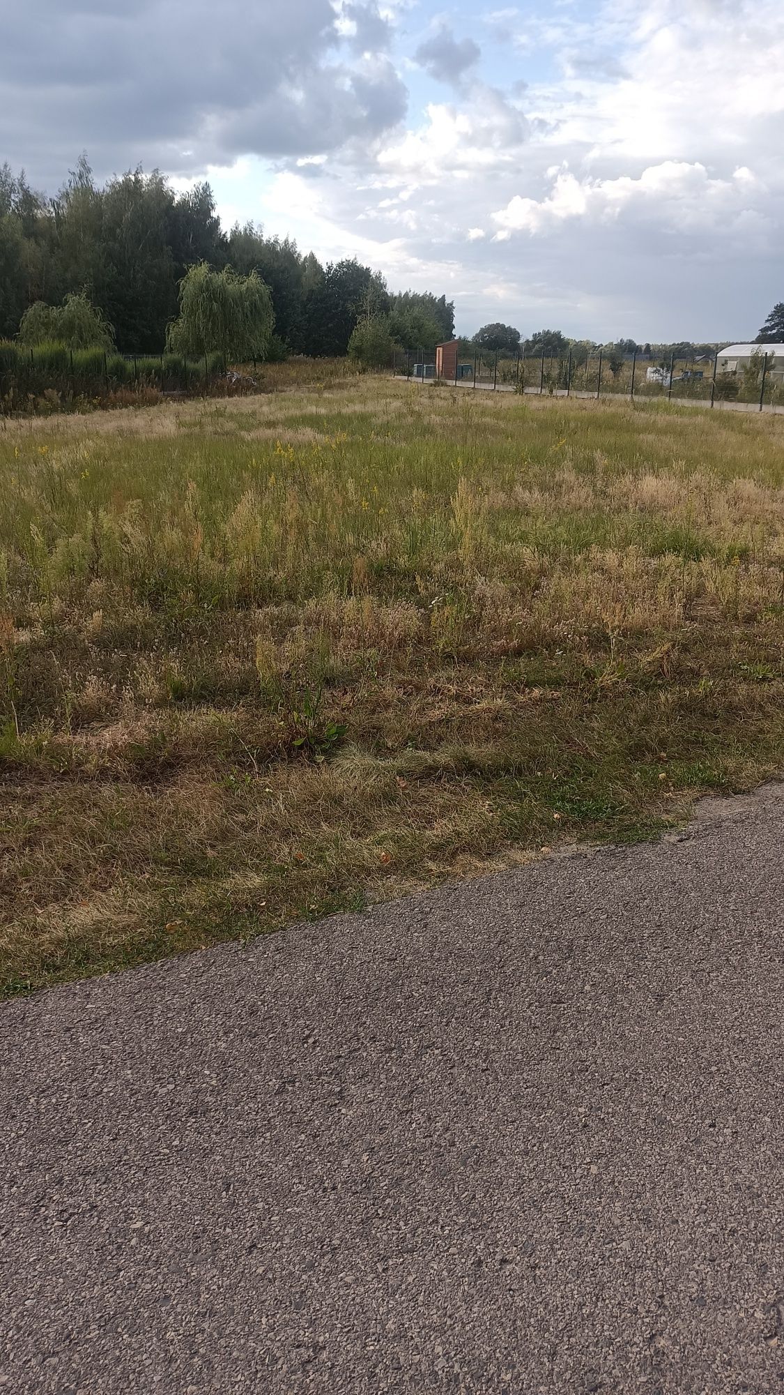 Sprzedam działkę budowlaną Dobiesz