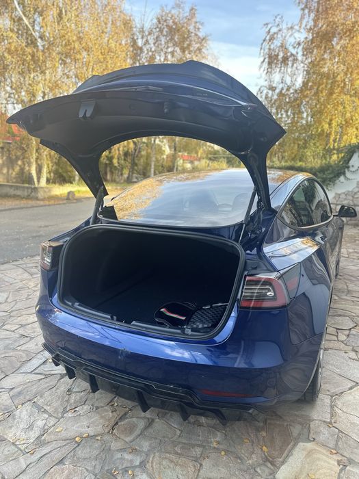 TESLA MODEL 3 2022 м/р | LFP | Тепловий насос | Обвіс | R19